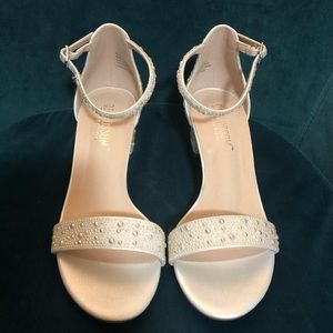De Blossom pearl block heel